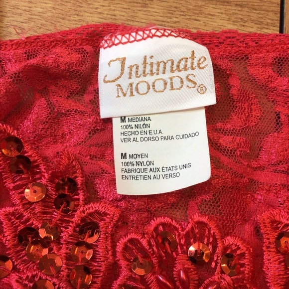 Vtg 1980s Intimate Moods Sexy Red Lace Sequin Slip - Picture 8 of 8